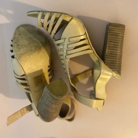 Steve Madden Boho Heels - Picture 4 of 4